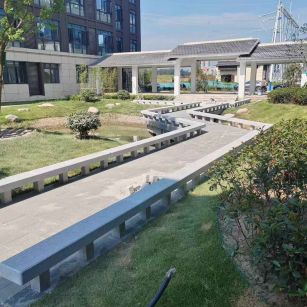 菏泽 芝麻灰小区坐凳&栏杆安装效果