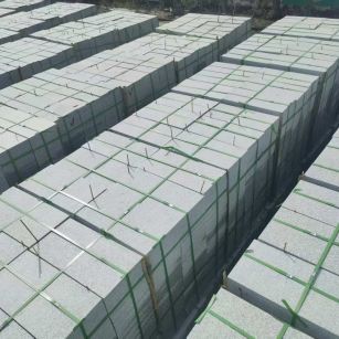 菏泽 芝麻白1.8公分火烧300*600地铺，清仓大甩卖