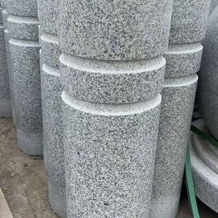 菏泽 芝麻白花岗岩挡车柱、隔离柱多少钱
