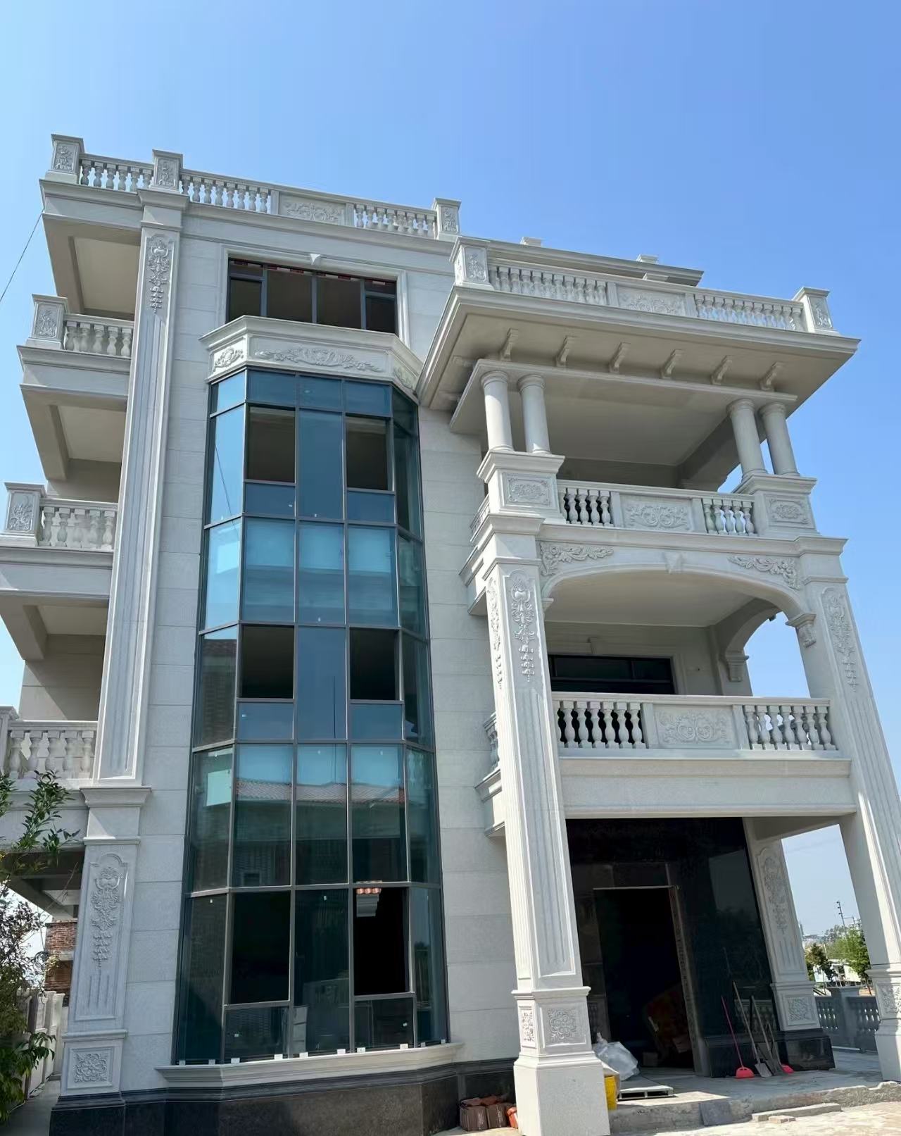 菏泽 芝麻白花岗岩别墅外墙干挂效果展示