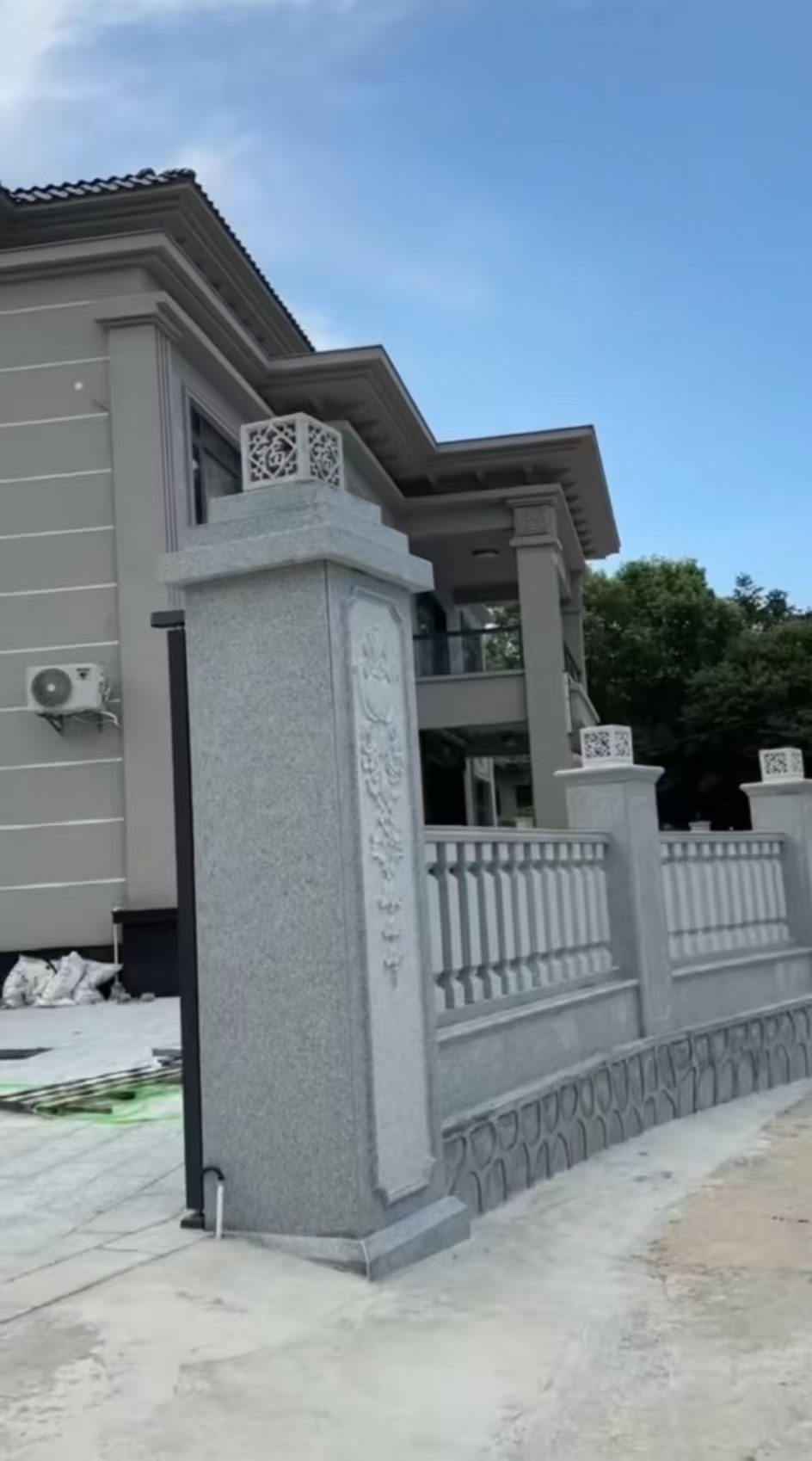 菏泽 芝麻白别墅围墙栏杆，私人订制