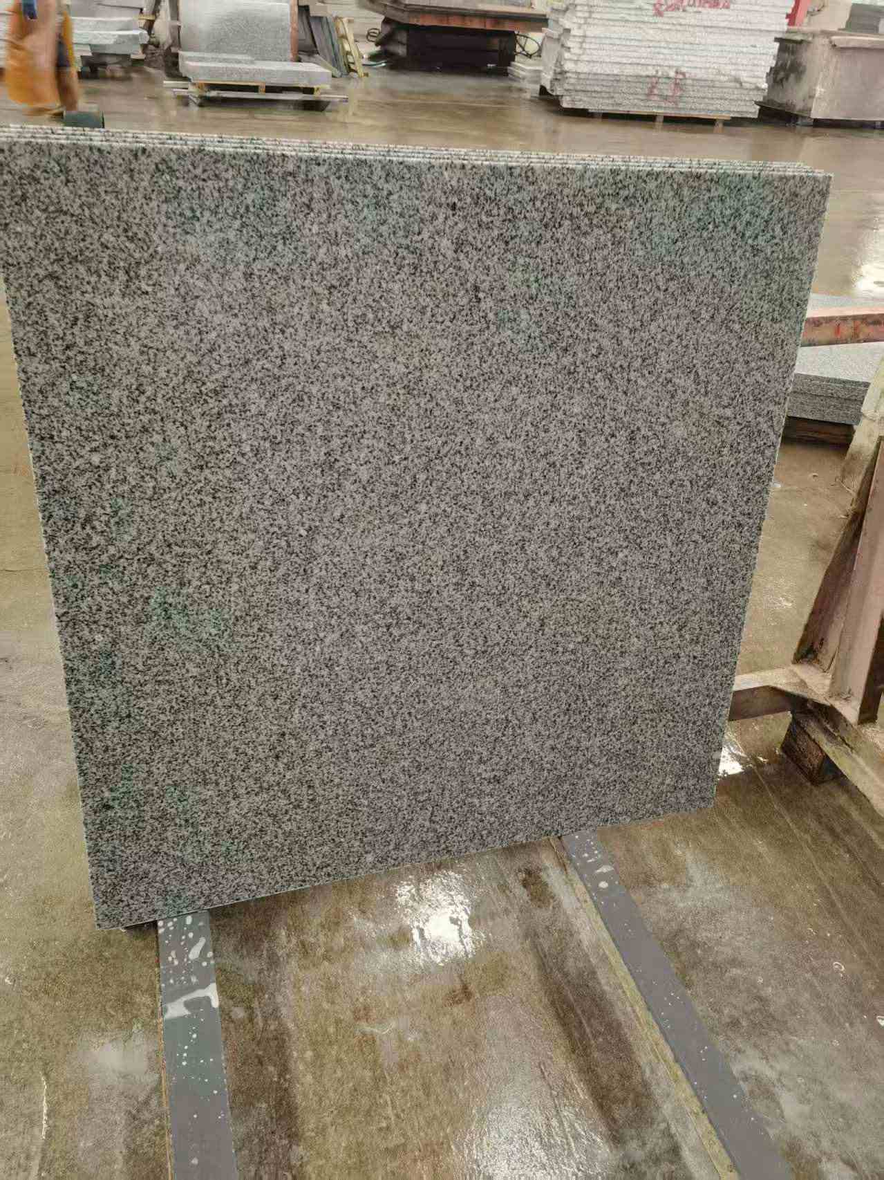 菏泽 芝麻白光面900*900，高地铁标准