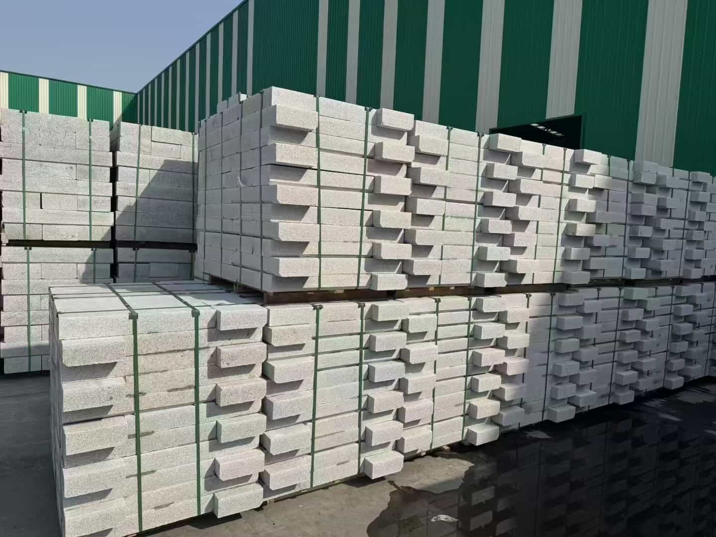 菏泽芝麻白路沿石