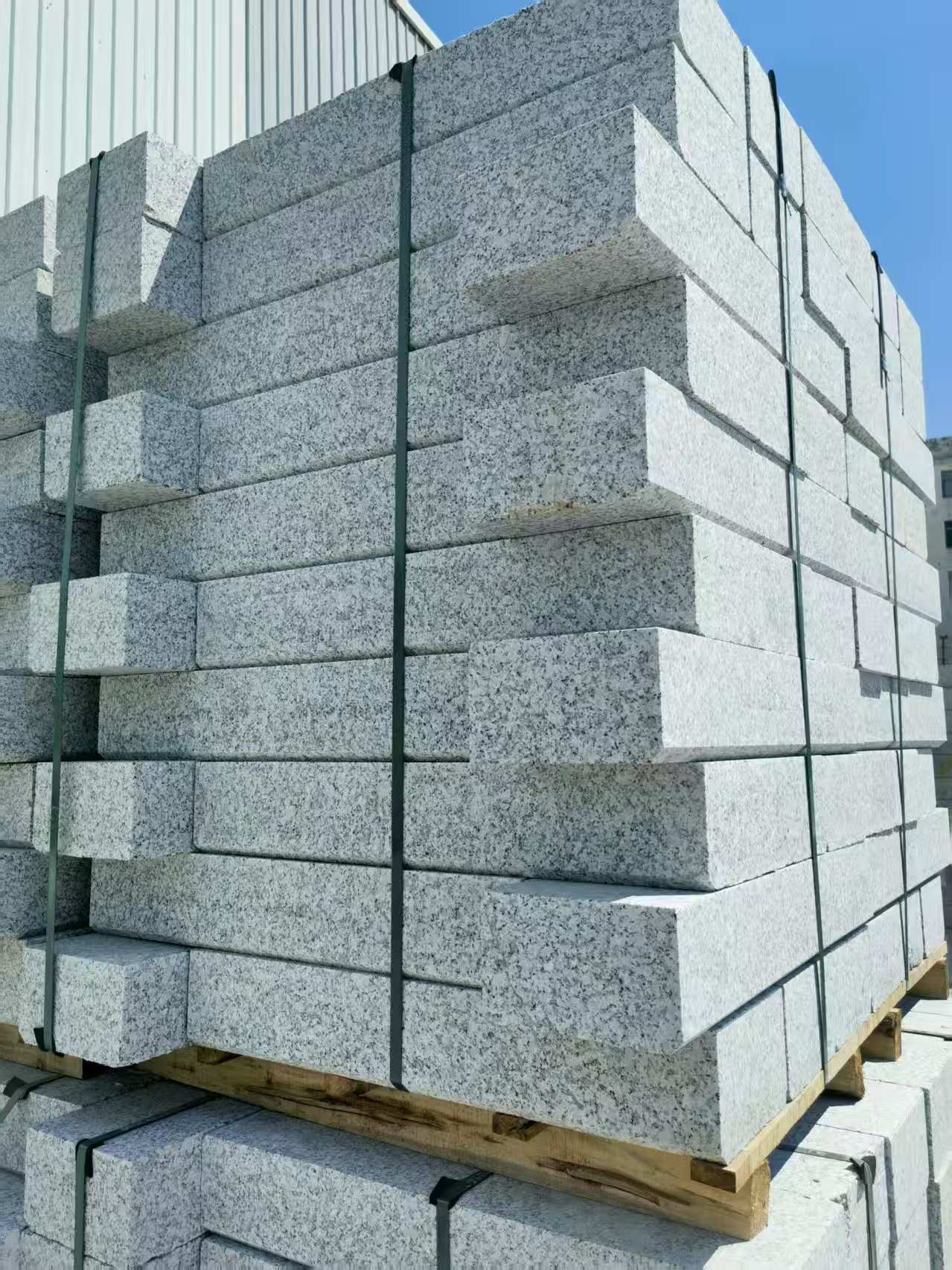 菏泽 路沿石颜色均匀、尺寸标准