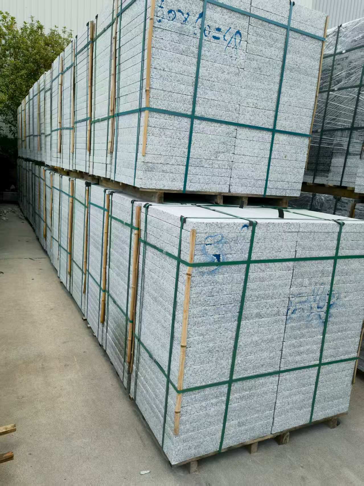 菏泽 大花芙蓉白火烧成品，市政园林广场地铺石